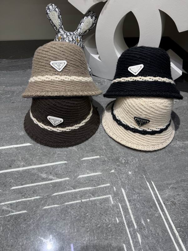 Prada hat dx43
